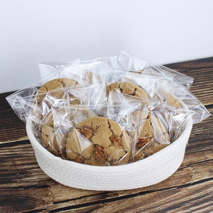 PigPotParty 4''x 6" Clear Plastic Cellophane Gift Wrap Bags, 100 Pcs Small Self Sealing Cookie Bags for Gift, Party favor, Candy, Treat, Goodies, Snack, Self Adhesive Resealable