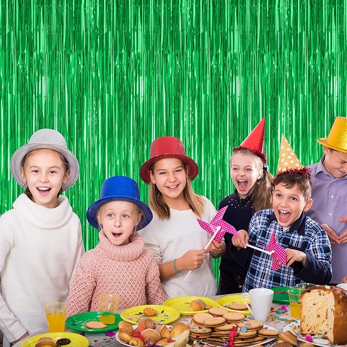 8 Pack Green Streamer, 3.28 FT x 7.05 FT Dinosaur Backdrop, Metallic Tinsel Backdrop FOI Fringe Curtains Party Streamer, Jungle Decor Green Streamer Party Decorations Photo Booth Props